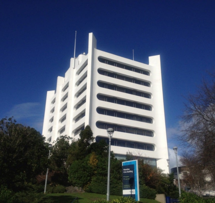 MANUKAU CIVIC BUILDINGS - MAINS-GENERATOR CHANGE-OVER SWITCHBOARD
